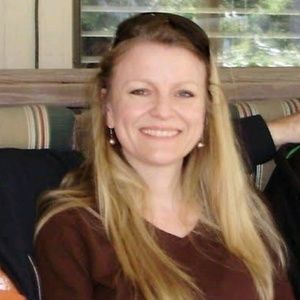 Meet your Posher, Cari